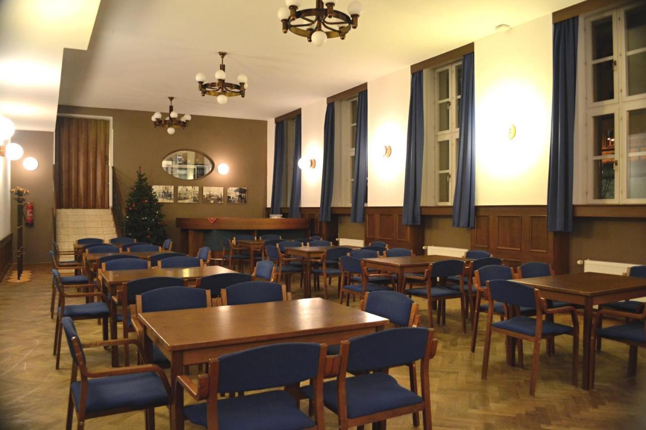 Hostel Masarykova Praha Bagian luar foto